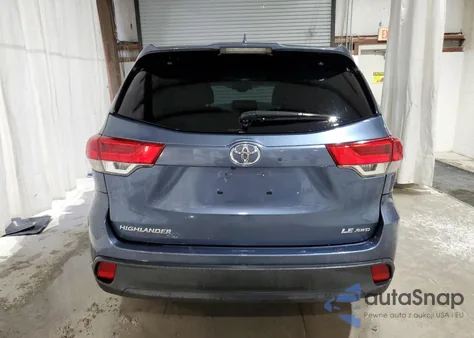 2018 Toyota Highlander Le z USA, uszkodzony, nr VIN 5TDBZRFH3JS484910